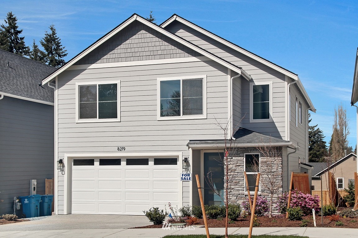 8219 224th Street Southwest, Unit 2 Edmonds, WA 98026 - Photo 1 of 24 Gallery Image 1