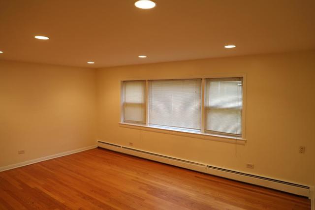 2245 Des Plaines Avenue, Unit E North Riverside, IL 60546 - Photo 3 of 9