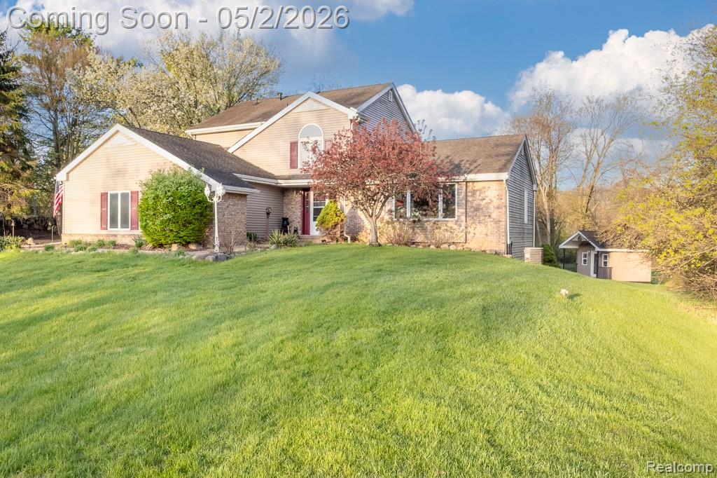 1160 South Garner Road Milford, MI 48380 - Photo 2 of 62 Gallery Image 2