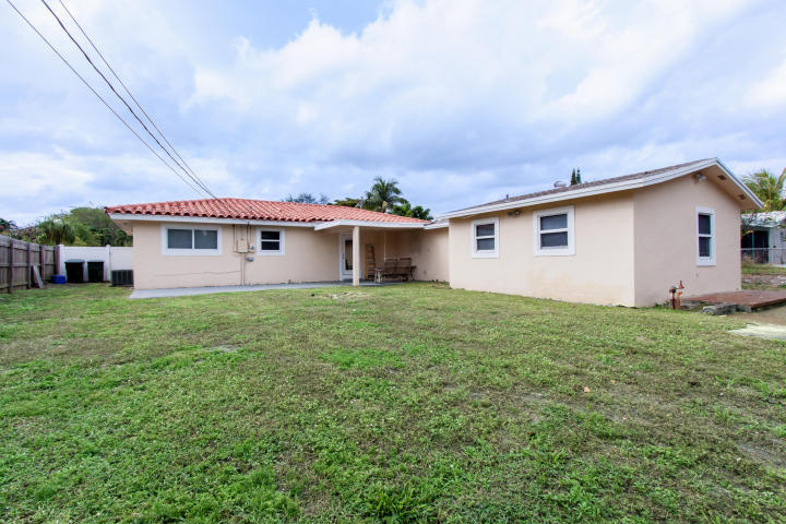 2222 Northwest 3rd Court Boca Raton, FL 33431 - Photo 13 of 13 20160110032339901304000000-o-2