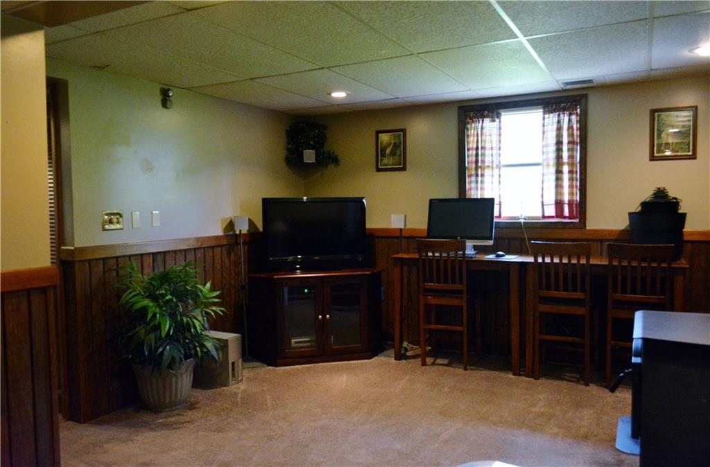 215 Ridge Road Butler, PA 16001 - Photo 17 of 25 Gallery Image 17