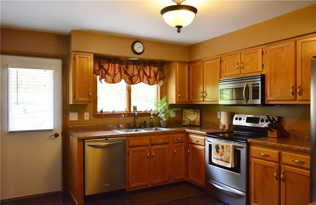 215 Ridge Road Butler, PA 16001 - Photo 5 of 25 Gallery Image 5