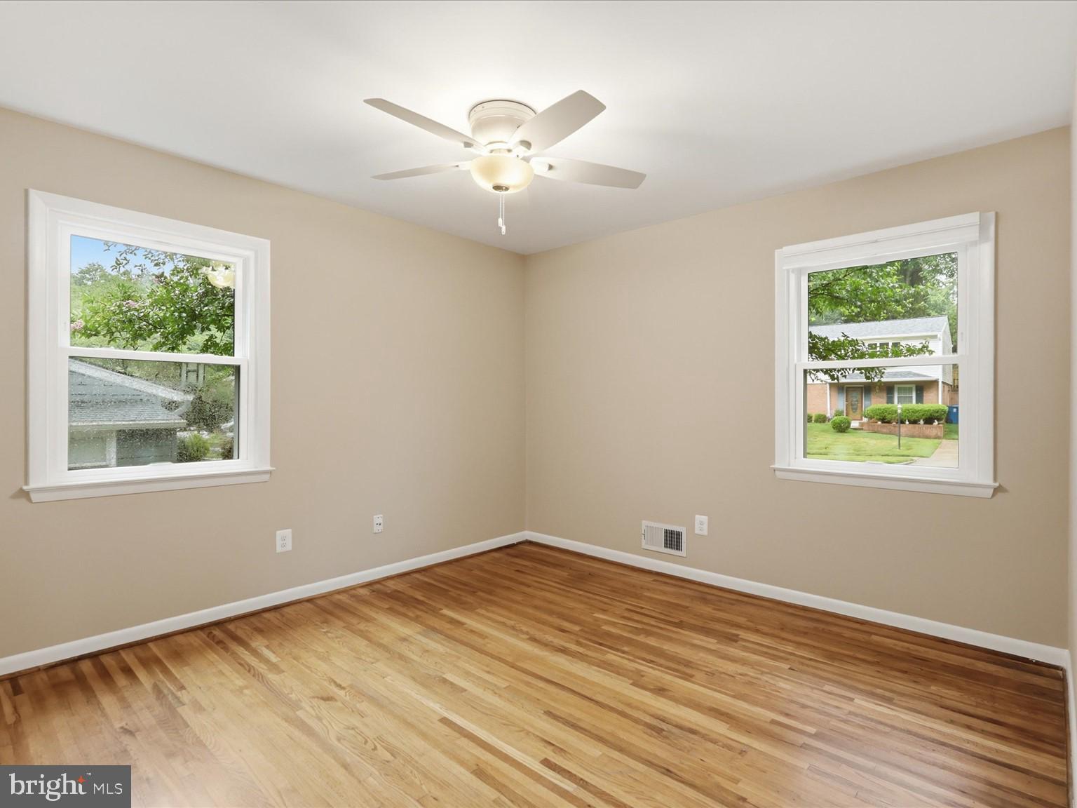 7218 Hadlow Drive Springfield, VA 22152 - Photo 21 of 42 Bedroom 2
