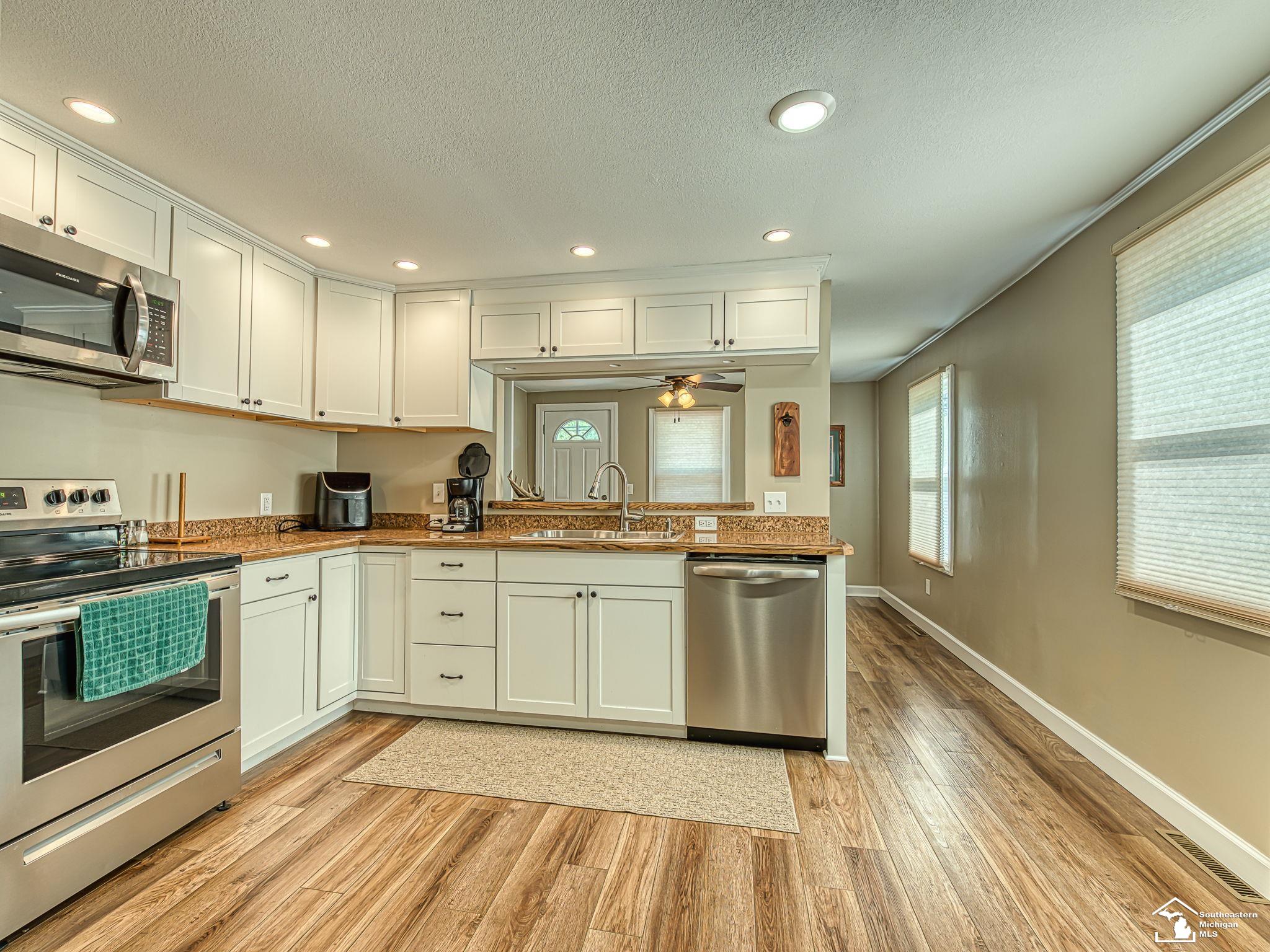 1149 West Dean Road Temperance, MI 48182 - Photo 8 of 41 Gallery Image 8