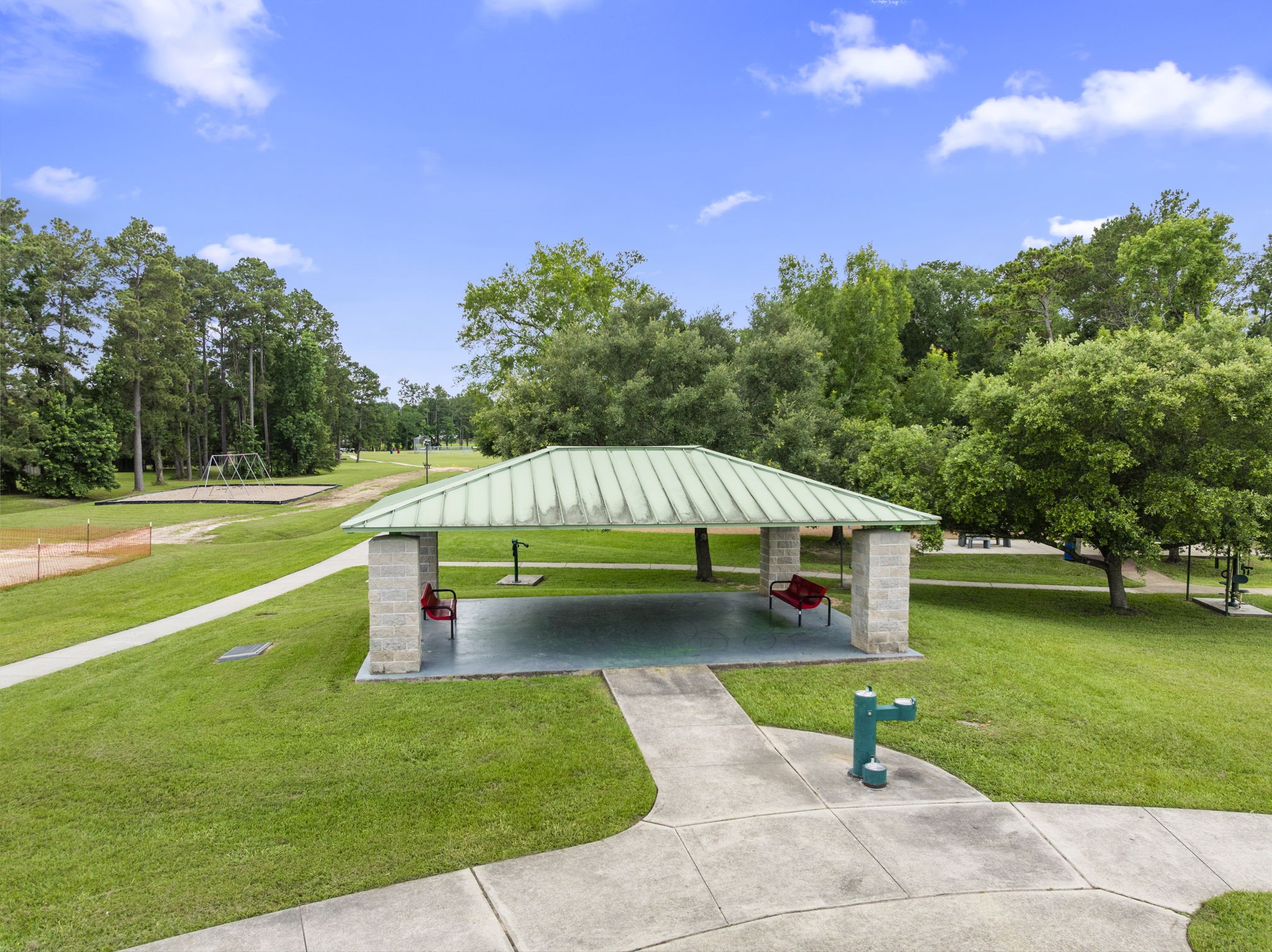 29106 Foxingham Circle Spring, TX 77386 - Photo 38 of 47 a view of a park with large trees