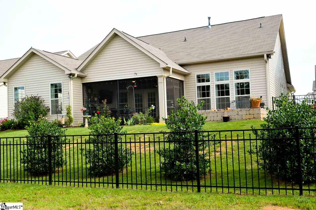 446 Bucklebury Road Greer, SC 29651 - Photo 22 of 27 Gallery Image 22