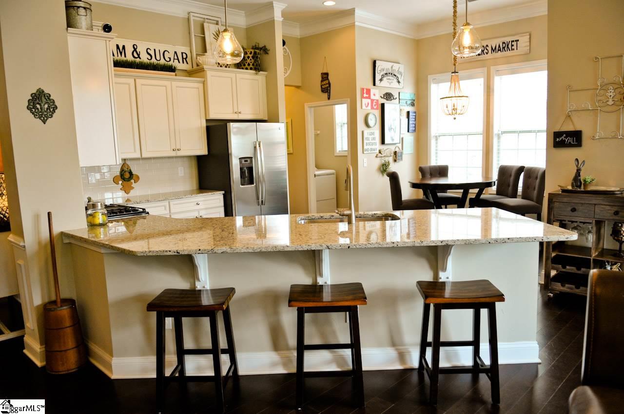 446 Bucklebury Road Greer, SC 29651 - Photo 9 of 27 Gallery Image 9