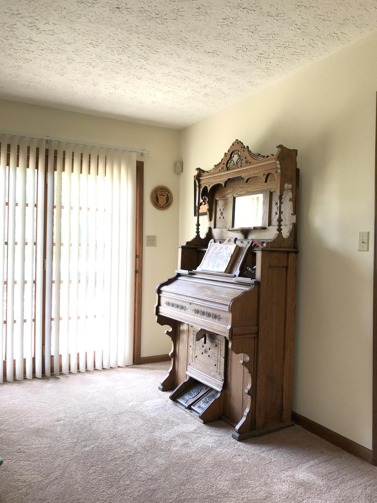 241 White Rock Road Jacksboro, TN 37757 - Photo 5 of 13 Dining Room