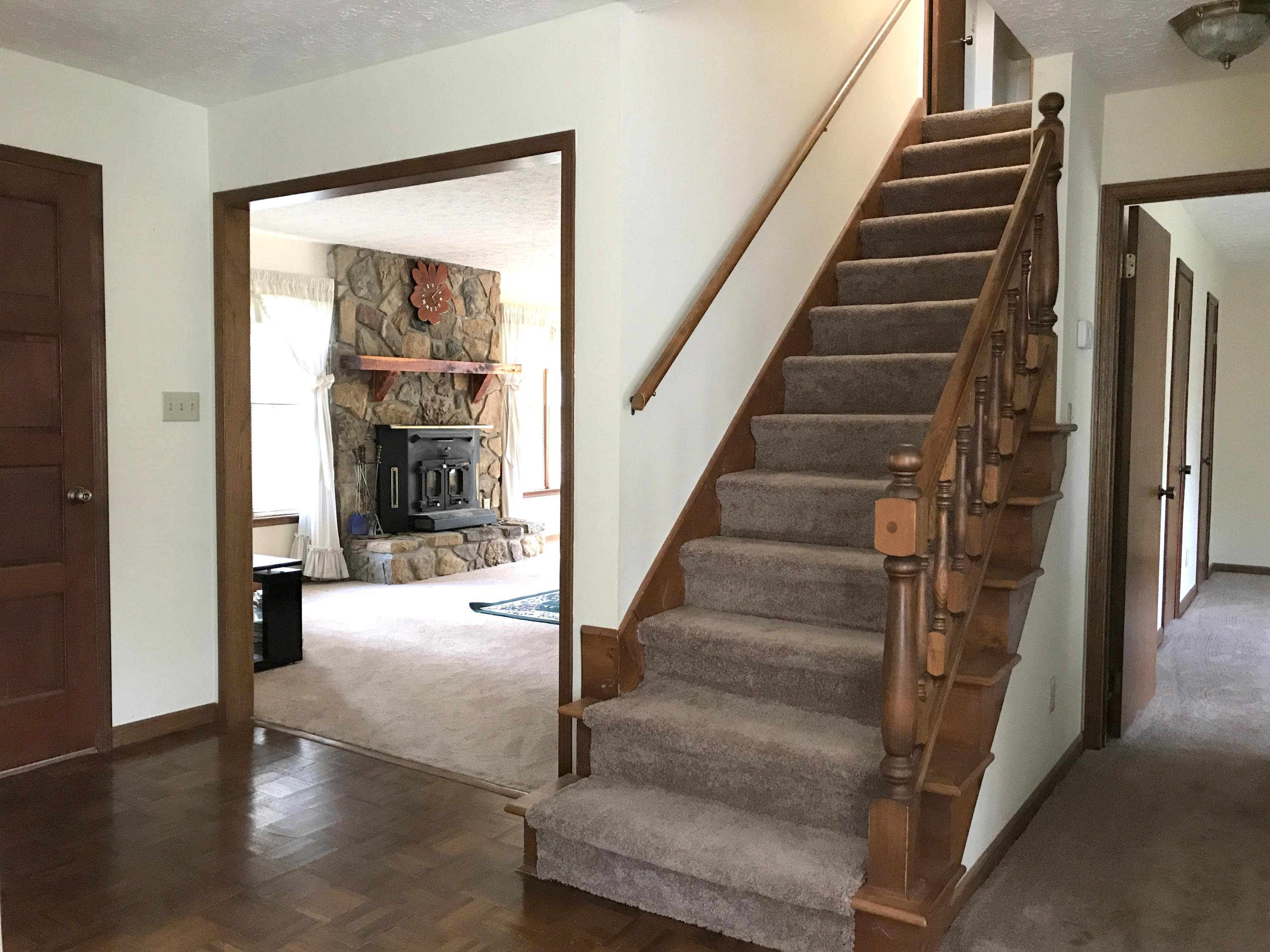 241 White Rock Road Jacksboro, TN 37757 - Photo 9 of 13 Entry