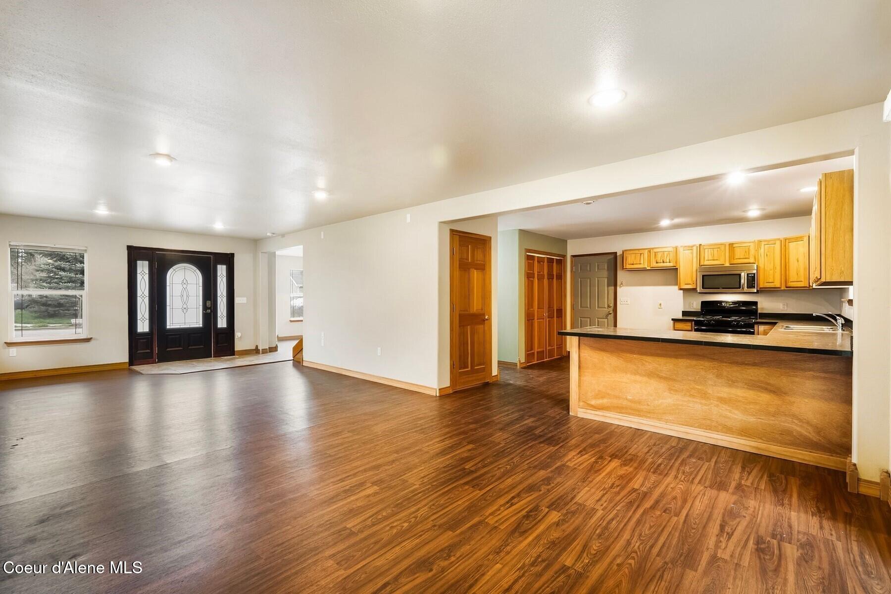3009 Kelrose Lane Sandpoint, ID 83864 - Photo 2 of 25 Open Floor Space