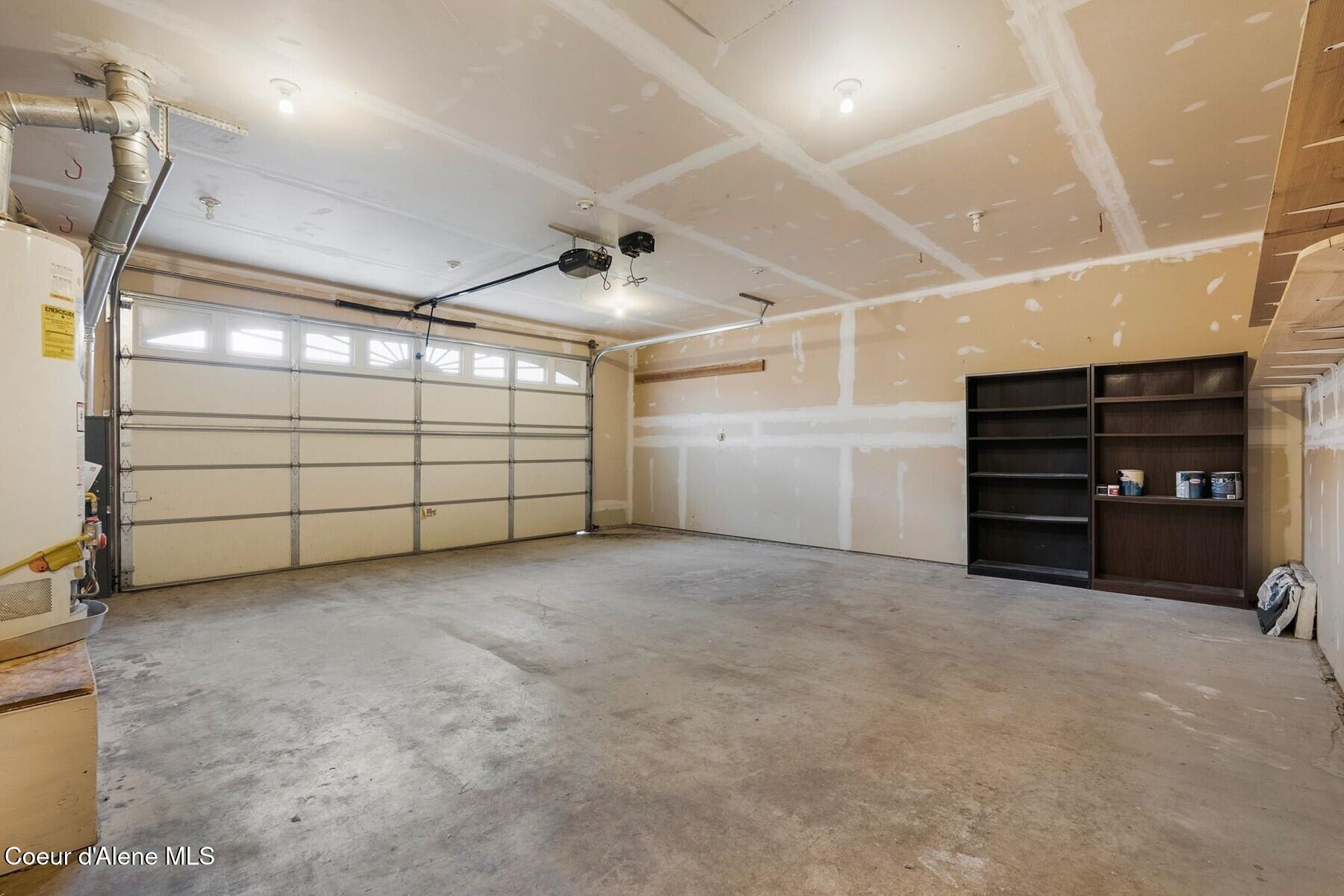 3009 Kelrose Lane Sandpoint, ID 83864 - Photo 22 of 25 2 Car Attached Garage