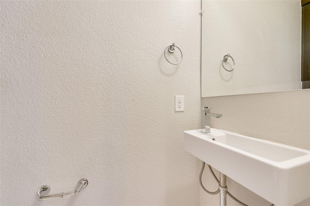1811 Euclid Avenue, Unit 2 Dallas, TX 75206 - Photo 17 of 26