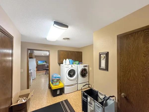 $310,000 | 3033 Redwood Avenue, Slayton, MN 56172