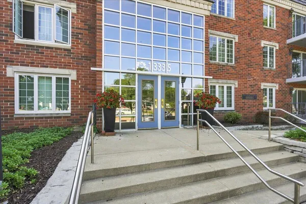 $240,000 | 13335 Watertown Plank Road, Unit 311, Elm Grove, WI 53122