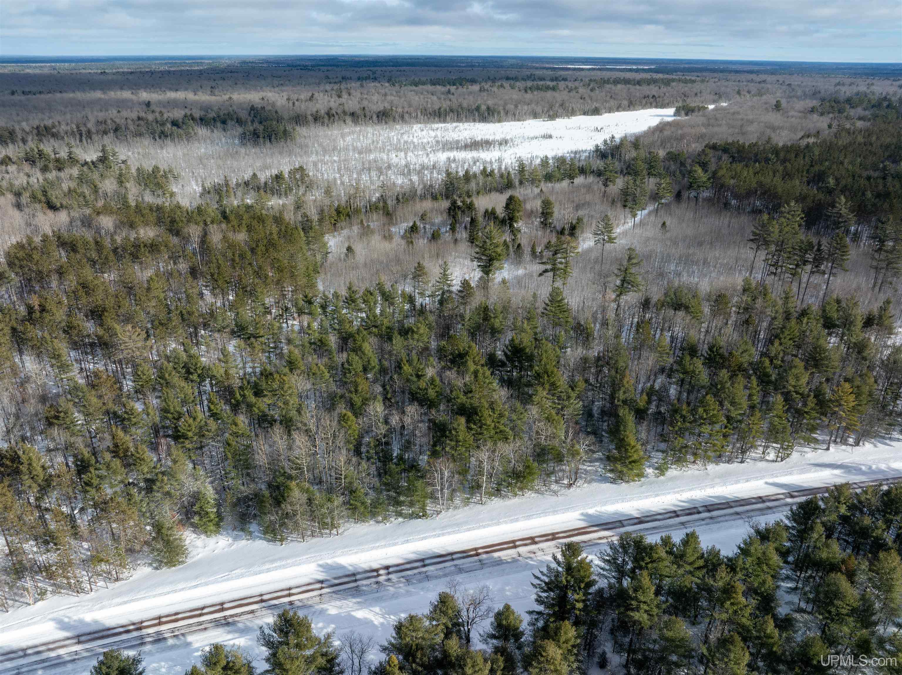 8670 M-94 Road Manistique, MI 49854 - Photo 2 of 10