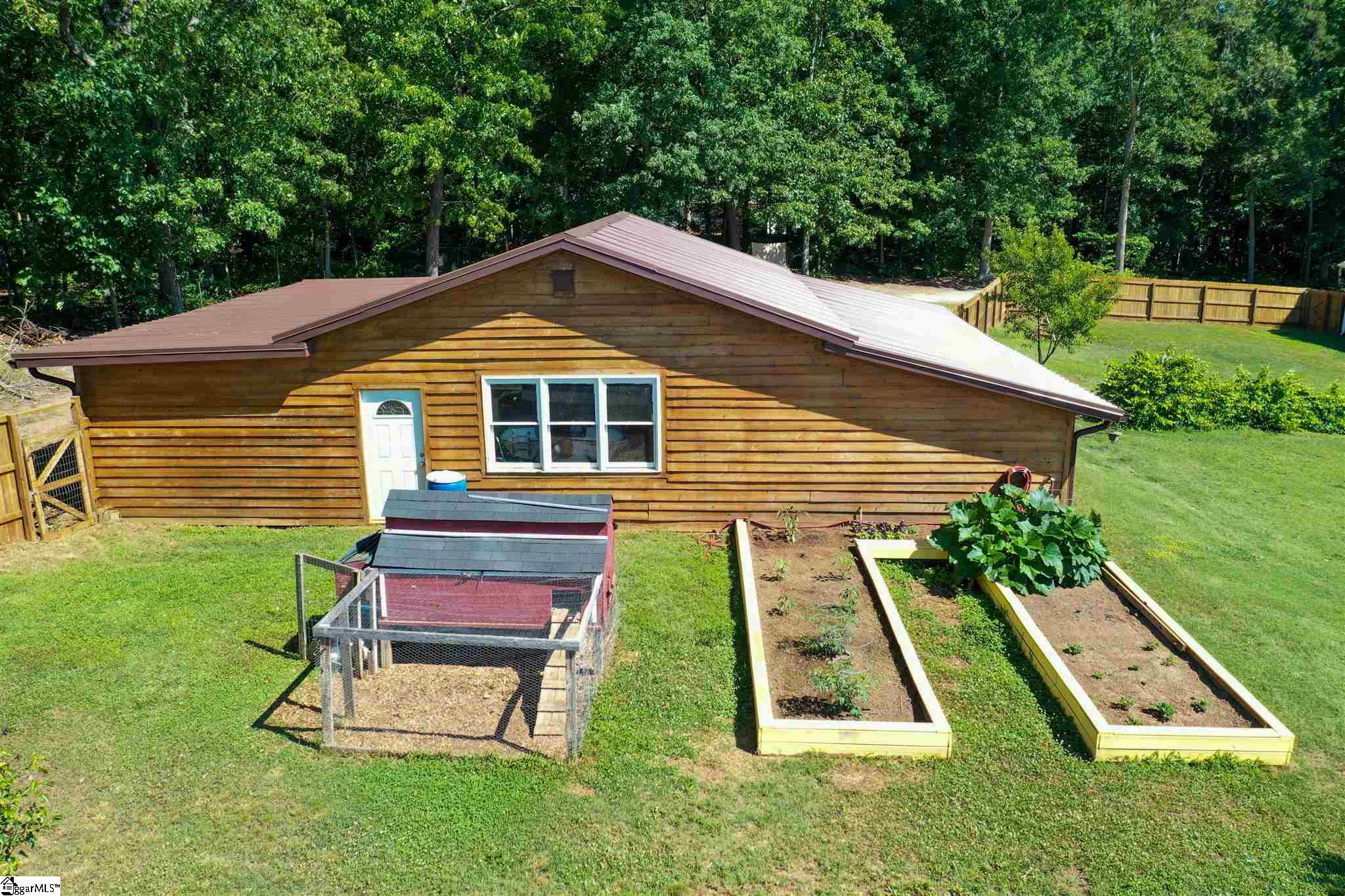 340 Burgess School Road Pelzer, SC 29669 - Photo 8 of 36
