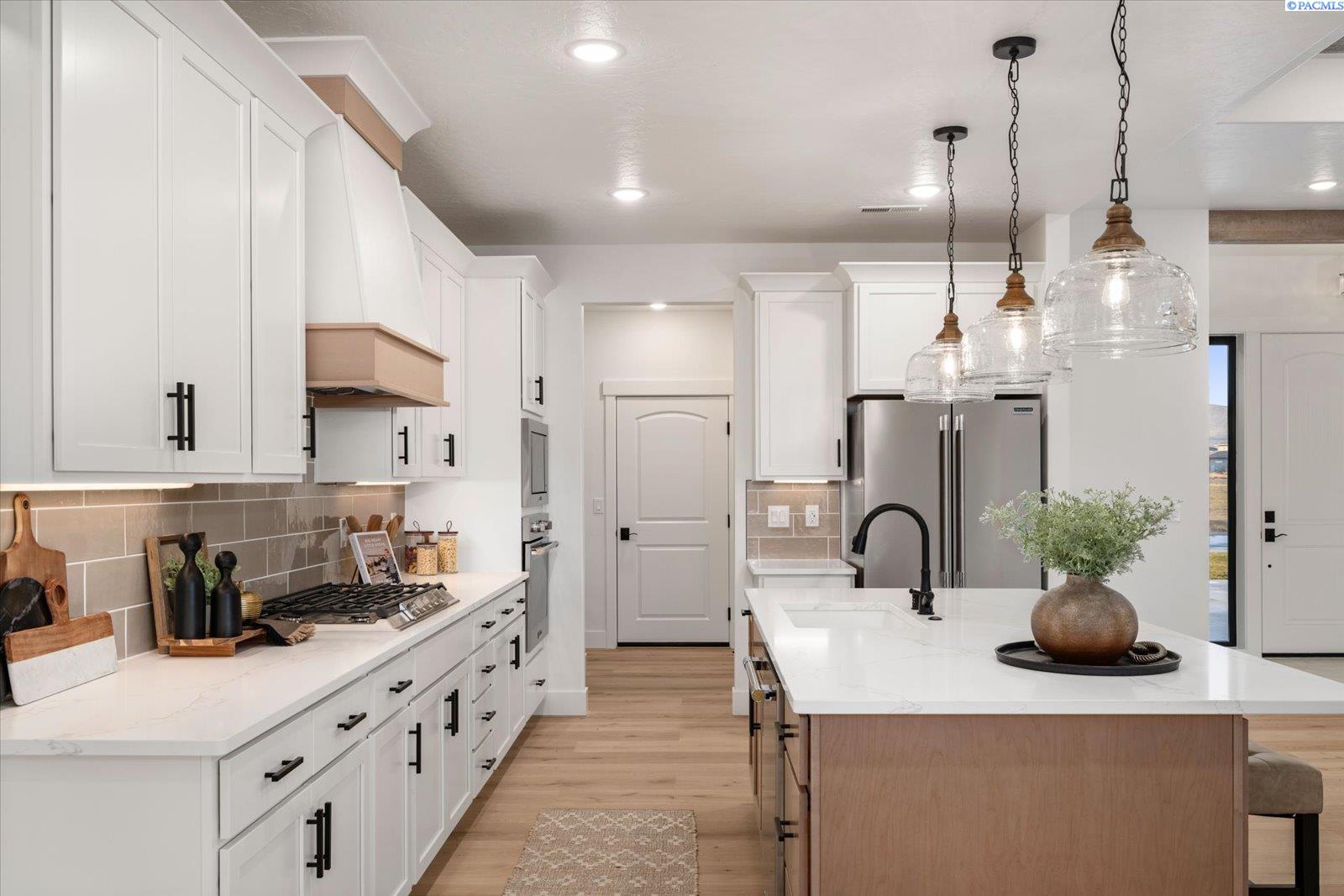 8102 Harvest Ridge Loop Kennewick, WA 99338 - Photo 11 of 48 Gallery Image 11