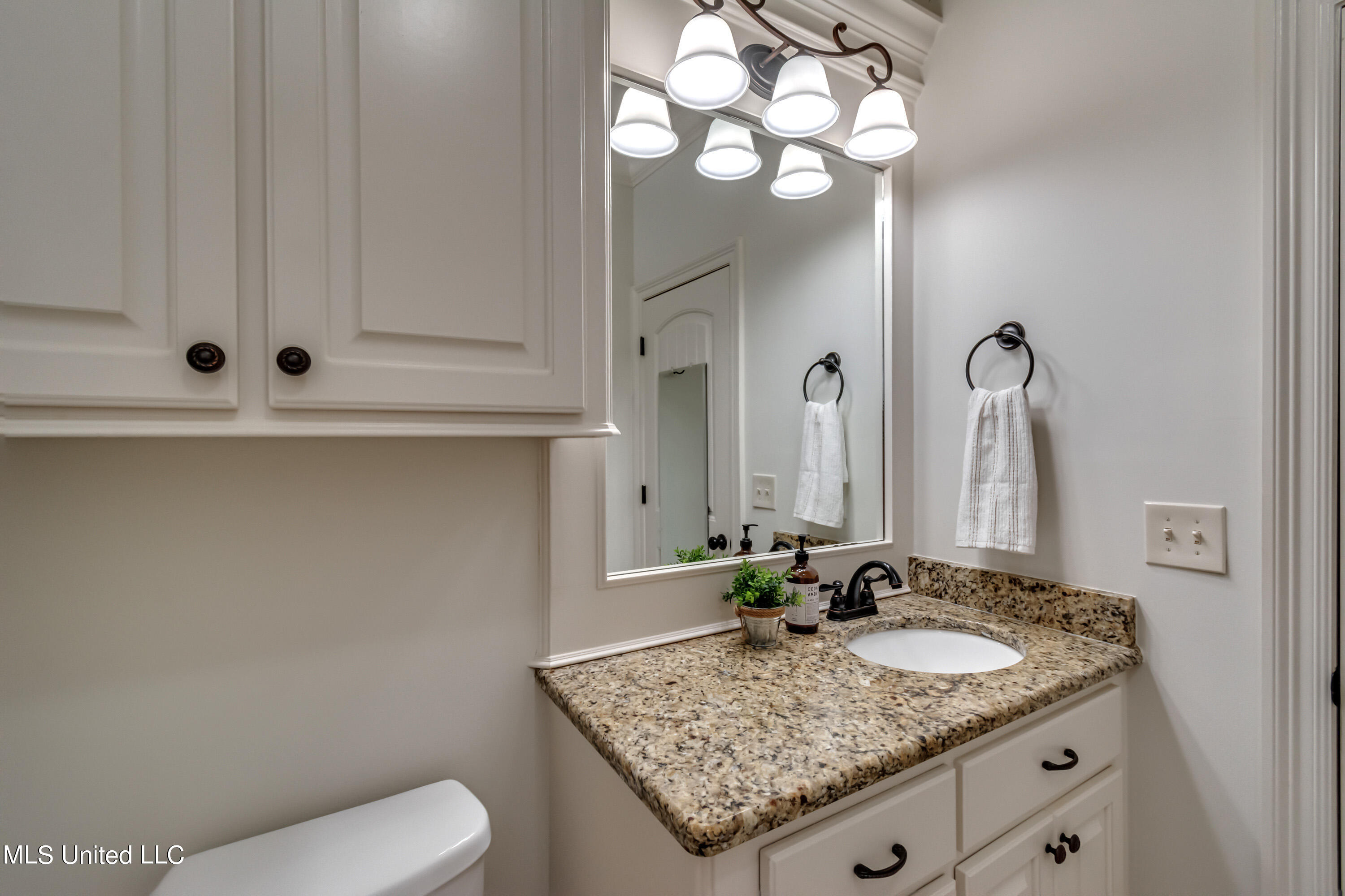 605 Westhill Road Brandon, MS 39042 - Photo 24 of 28 605 Westhill Rd-23