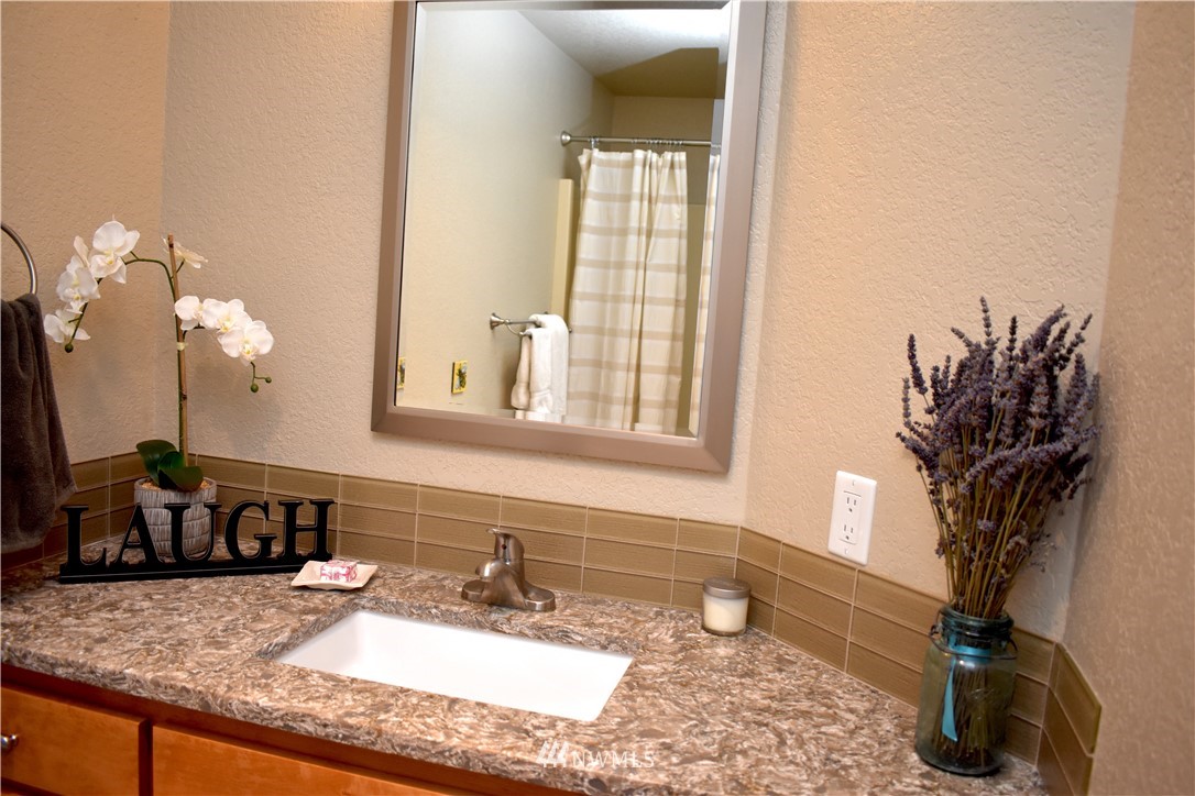 2605 Rucker Avenue, Unit 201 Everett, WA 98201 - Photo 15 of 23