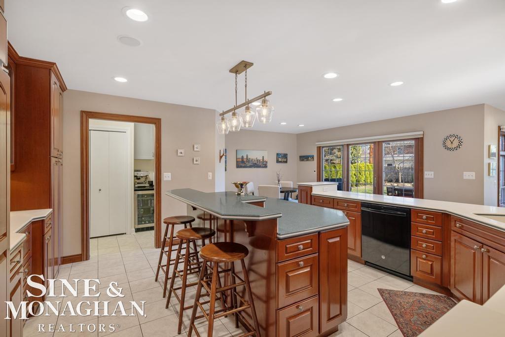 312 Cloverly Road Grosse Pointe, MI 48236 - Photo 12 of 89 50170282-2d9748d2-ab80-4e8f-b589-56cb464666ea.JPG