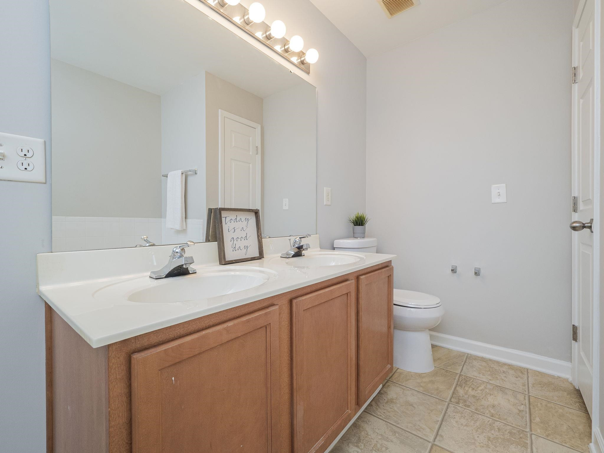 321 Gilman Lane, Unit 104 Raleigh, NC 27610 - Photo 20 of 22 Owner's Bath