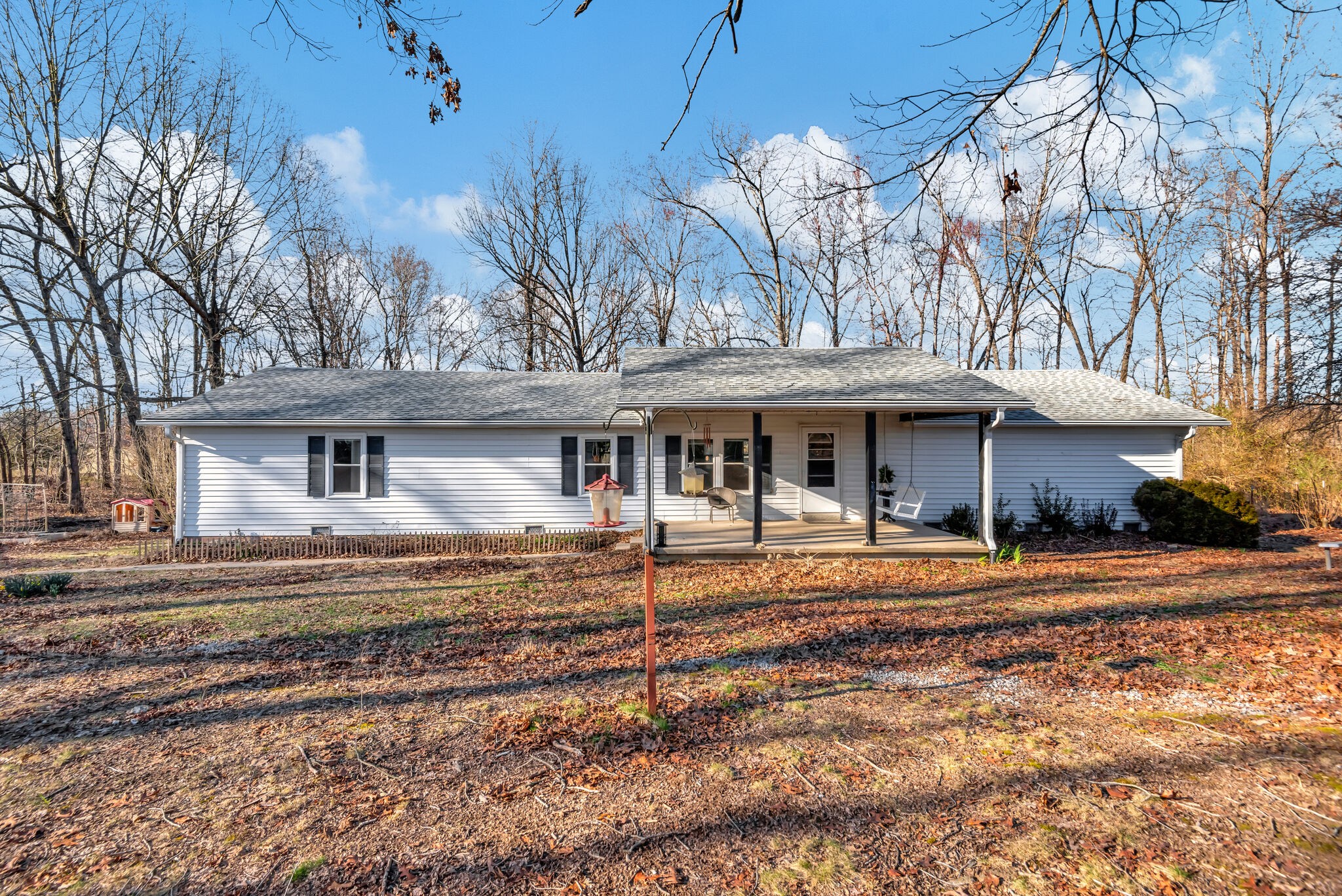 715 Hawkins Road White Bluff, TN 37187 - Photo 4 of 26 Gallery Image 4