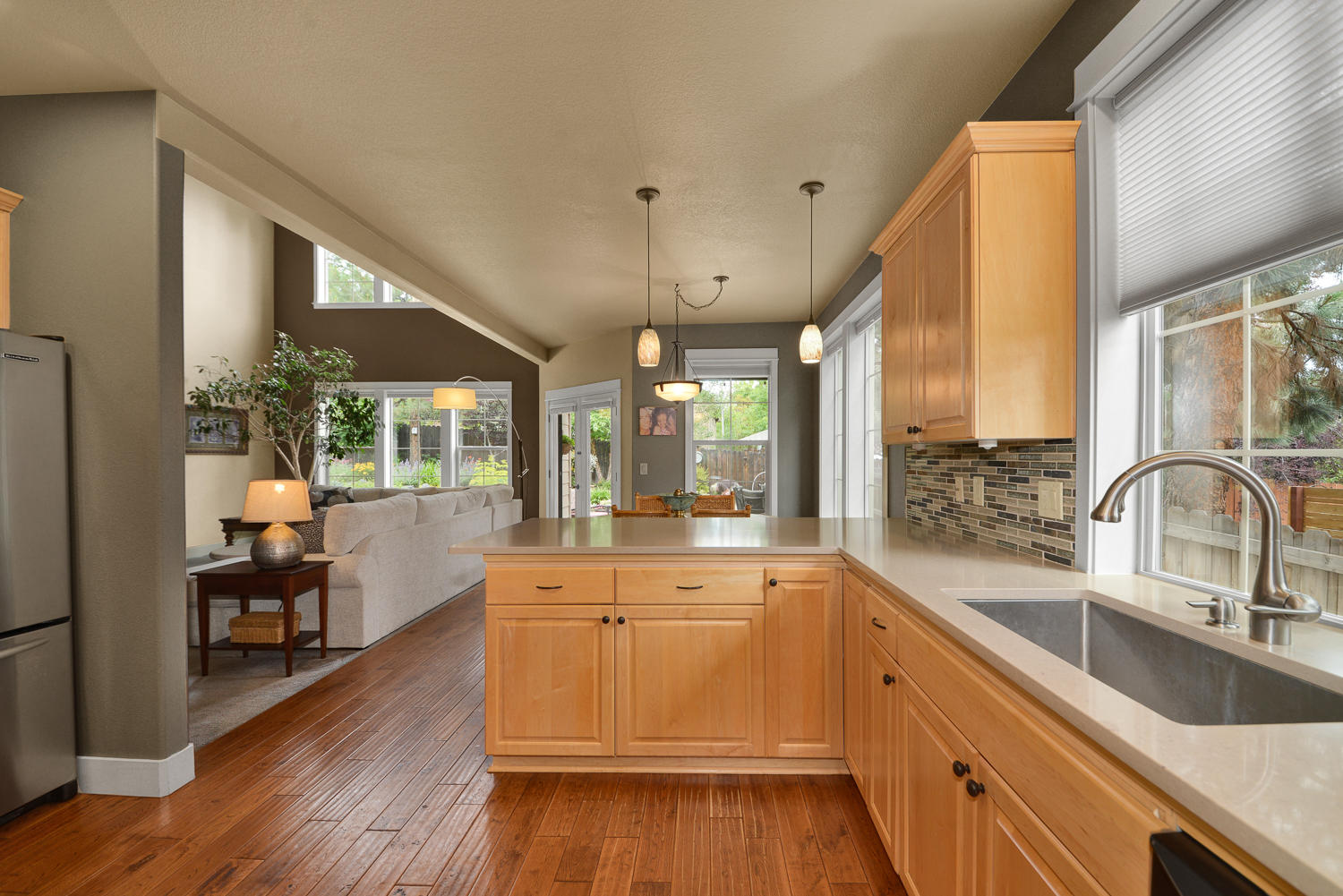 689 Northwest Powell Butte Loop Bend, OR 97703 - Photo 10 of 46 689 NW Powell Butte Loop-29