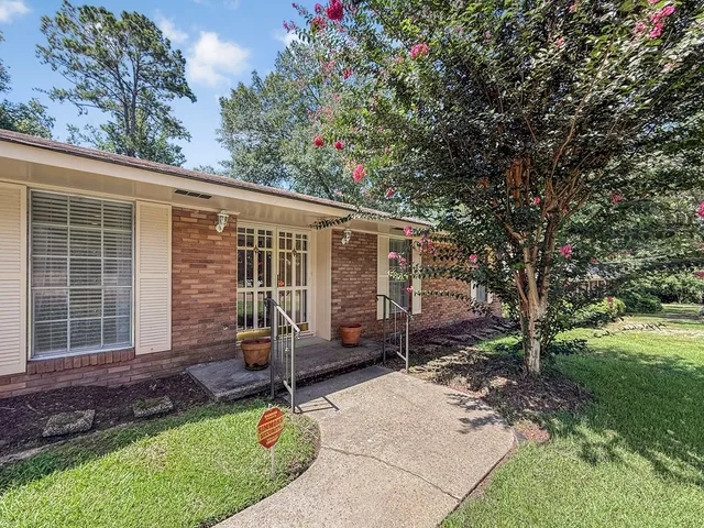 $189,400 | 1409 Vermont Avenue, McComb, MS 39648