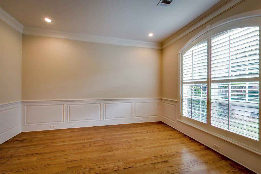 4324 Ione Street Bellaire, TX 77401 - Photo 5 of 32