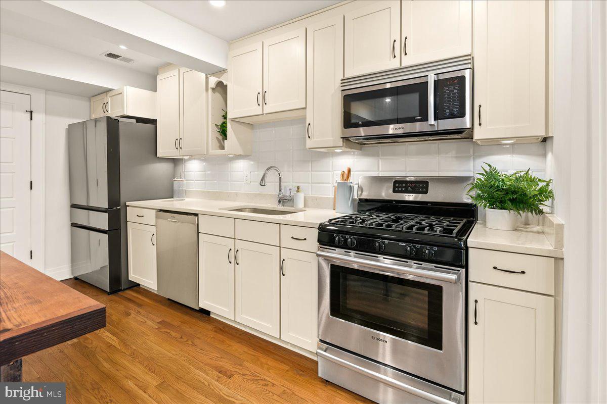 1109 M Street Northwest, Unit 11 Washington, DC 20005 - Photo 13 of 37