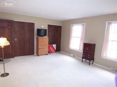 10369 North Webster Road Clio, MI 48420 - Photo 8 of 21 20346270-7.JPG