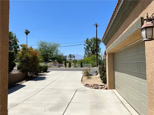 $3,295 | 77184 California Drive, Palm Desert, CA 92211