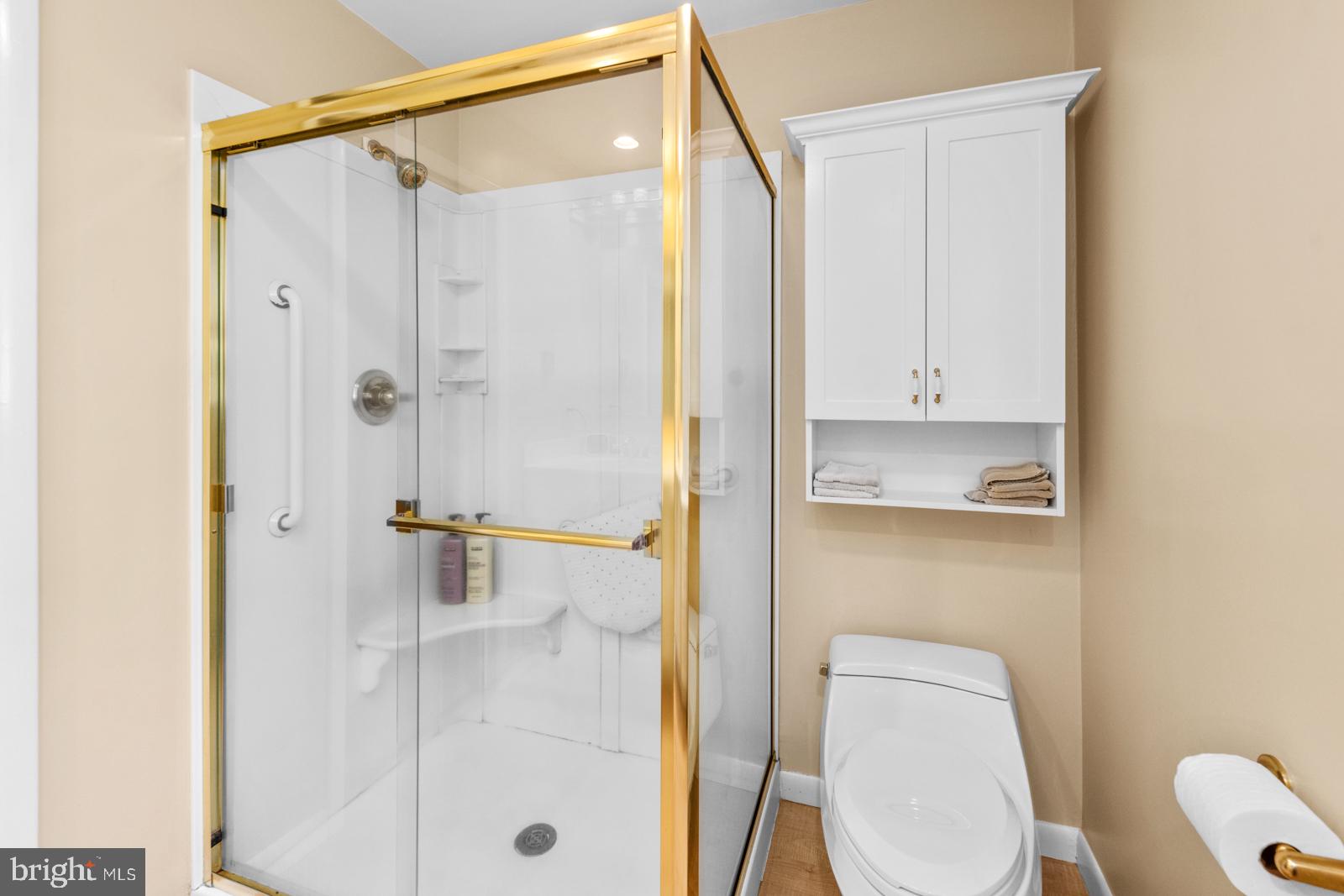 1410 Kutz Drive Pottstown, PA 19465 - Photo 21 of 41 Primary Bathroom