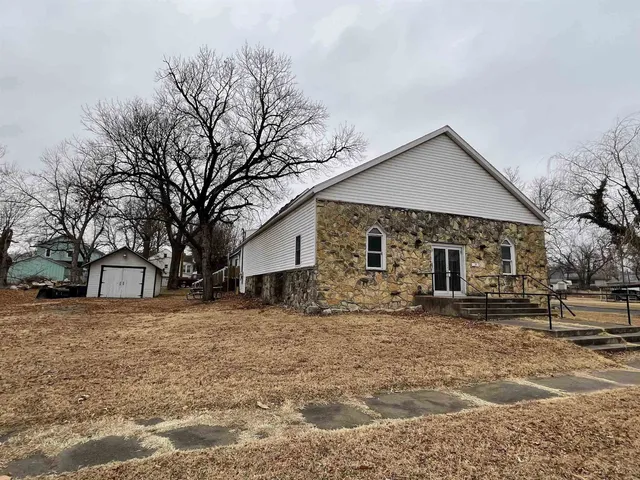 $70,000 | 625 North 3rd Street, Unit 3, Arkansas City, KS 67005