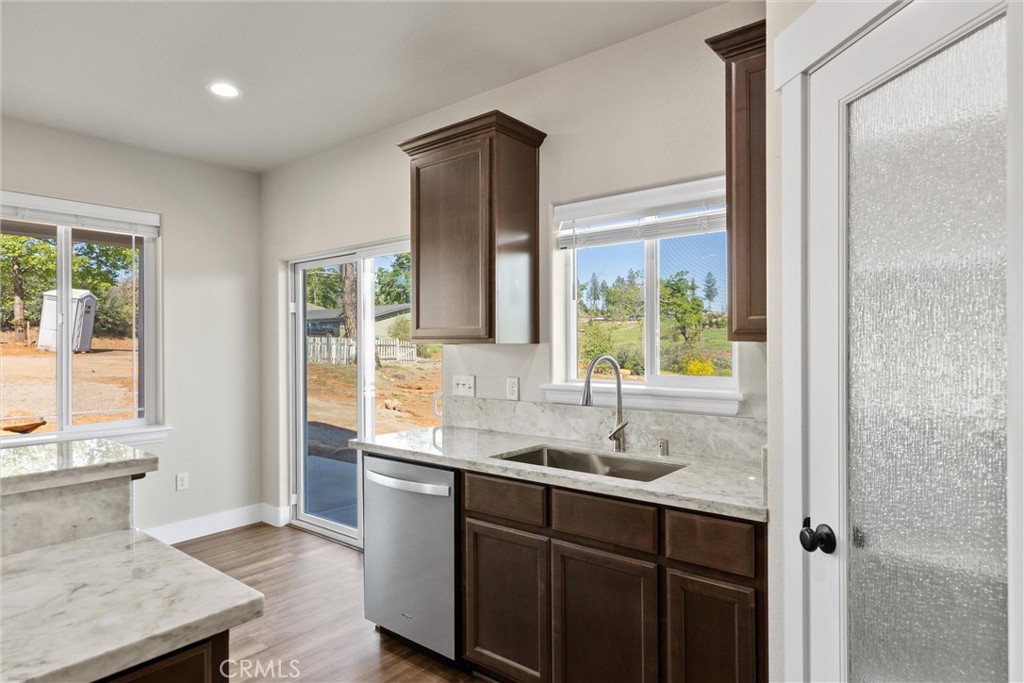 1436 Wolf Lane Paradise, CA 95969 - Photo 13 of 27 MODEL HOME - Finishes may differ.