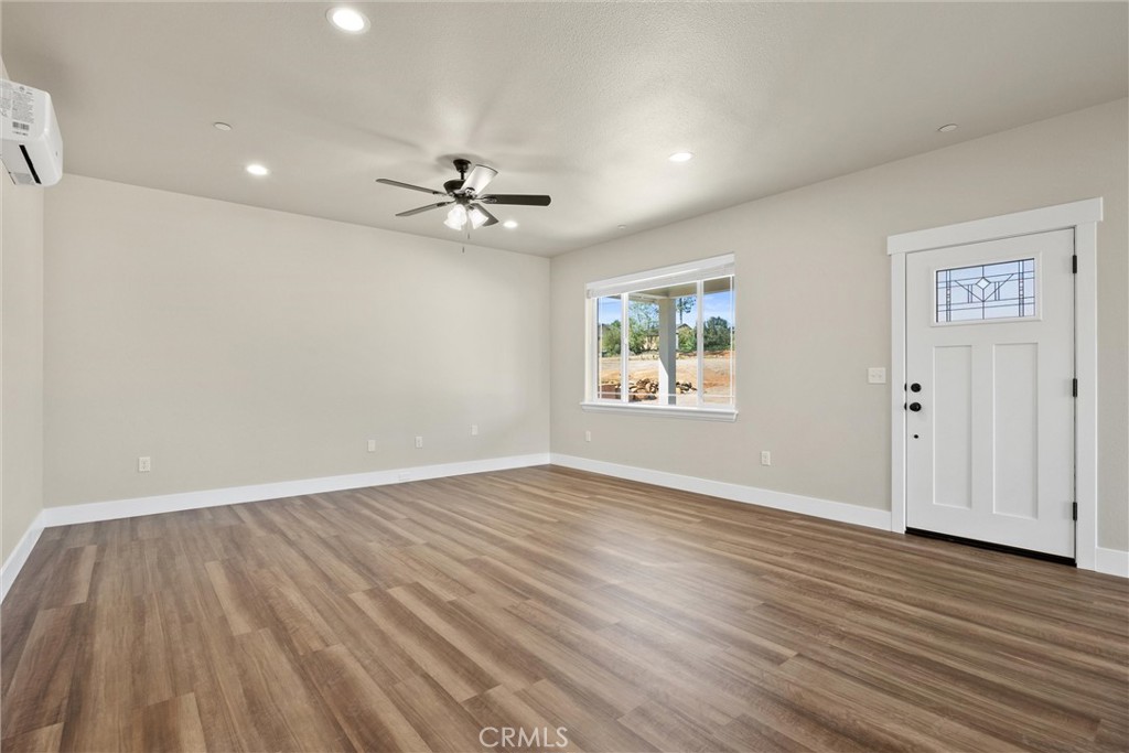 1436 Wolf Lane Paradise, CA 95969 - Photo 5 of 27 MODEL HOME - Finishes may differ.