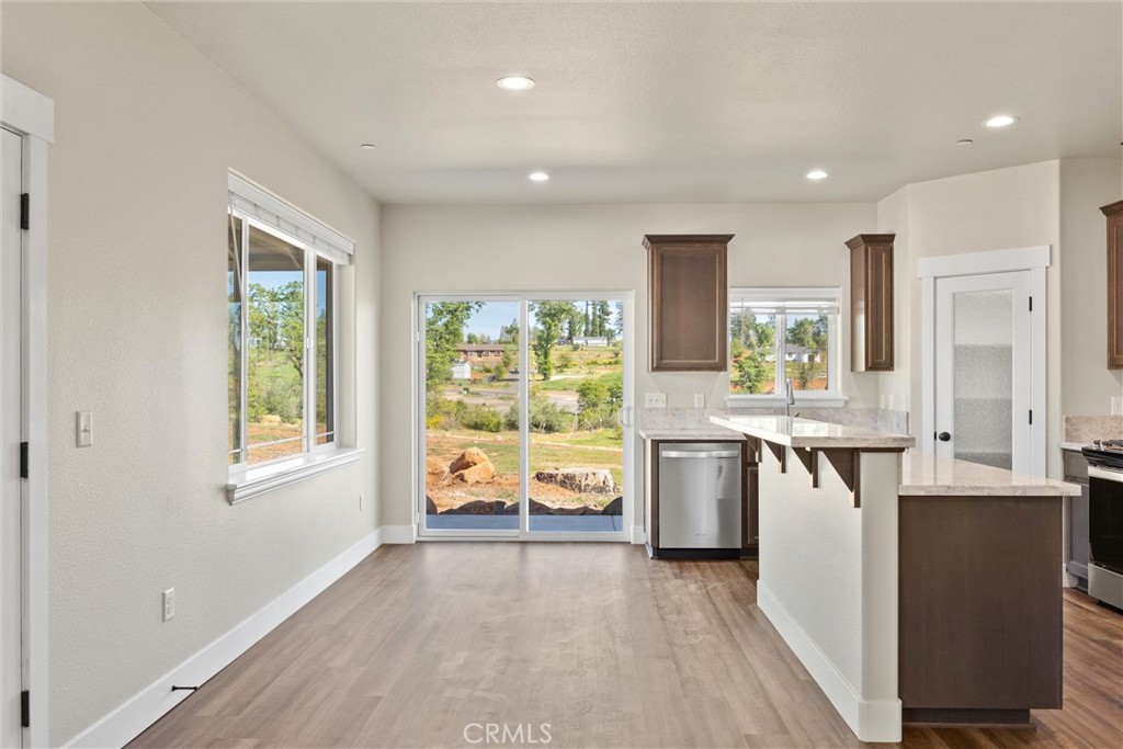 1436 Wolf Lane Paradise, CA 95969 - Photo 10 of 27 MODEL HOME - Finishes may differ.