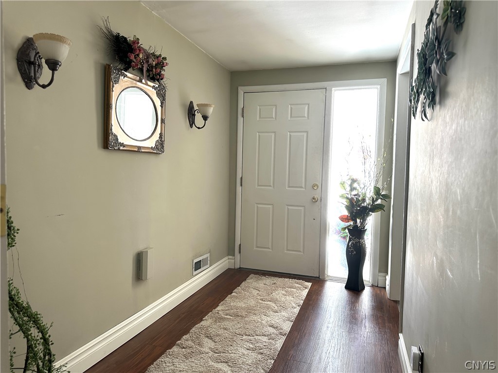 2 Bermuda Road Whitestown, NY 13492 - Photo 14 of 32 Foyer