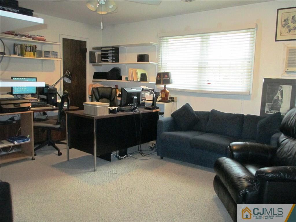 33 Boston Post Road East Brunswick, NJ 08816 - Photo 14 of 24 Gallery Image 14