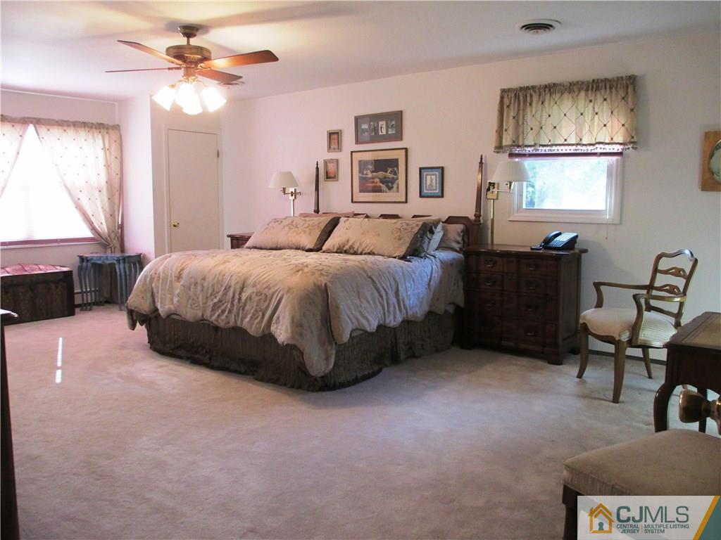 33 Boston Post Road East Brunswick, NJ 08816 - Photo 18 of 24 Gallery Image 18