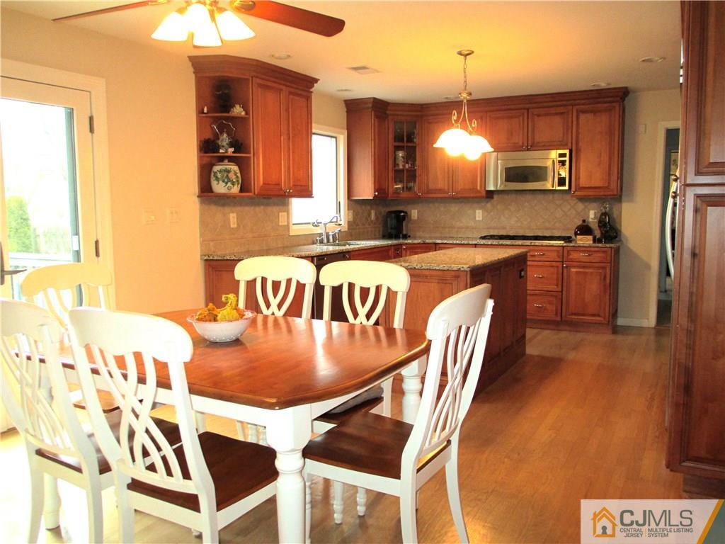 33 Boston Post Road East Brunswick, NJ 08816 - Photo 8 of 24 Gallery Image 8