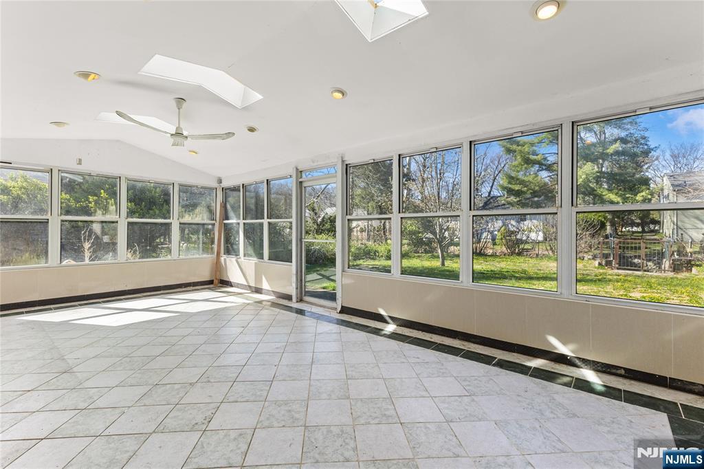 239 Burnside Place Ridgewood, NJ 07450 - Photo 26 of 28