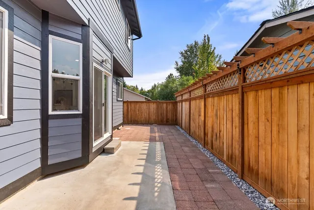 a view of a pathway with a balcony