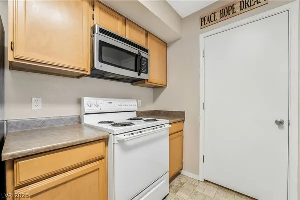 $244,900 | 45 Maleena Mesa Street, Unit 1227, Henderson, NV 89074
