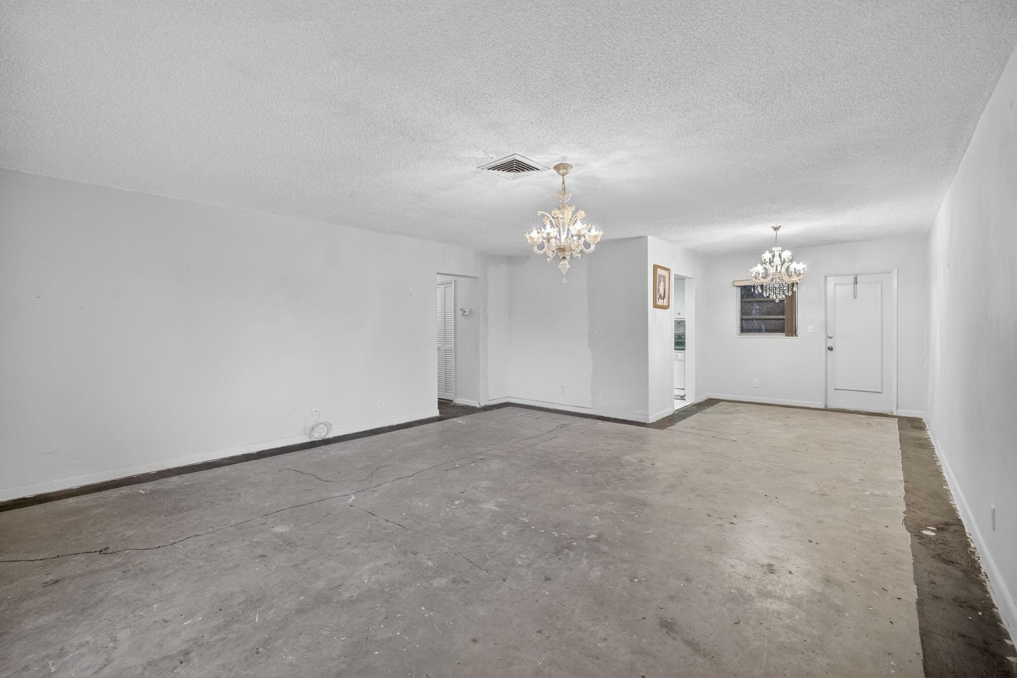 2755 Northeast 28th Avenue, Unit E2 Lighthouse Point, FL 33064 - Photo 25 of 75 Photo 25