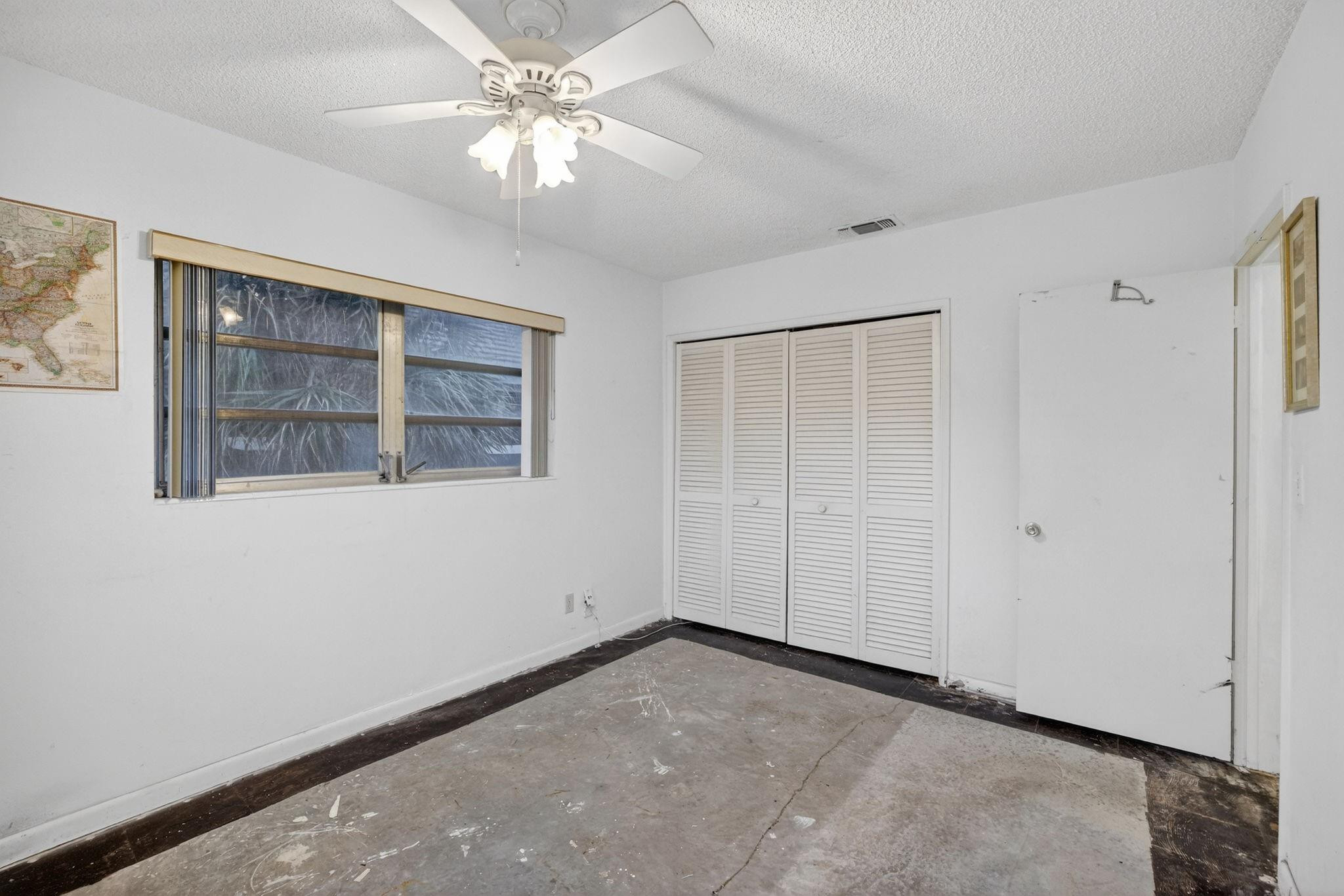 2755 Northeast 28th Avenue, Unit E2 Lighthouse Point, FL 33064 - Photo 36 of 75 Photo 36