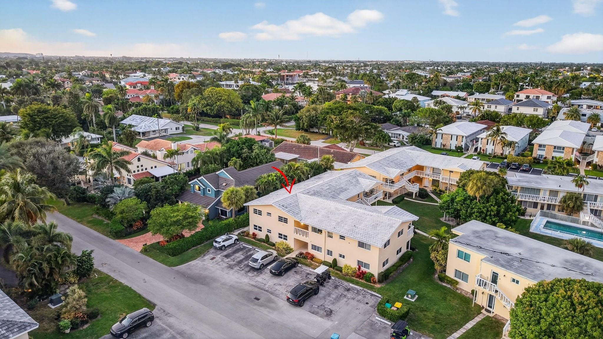 2755 Northeast 28th Avenue, Unit E2 Lighthouse Point, FL 33064 - Photo 49 of 75 Photo 49