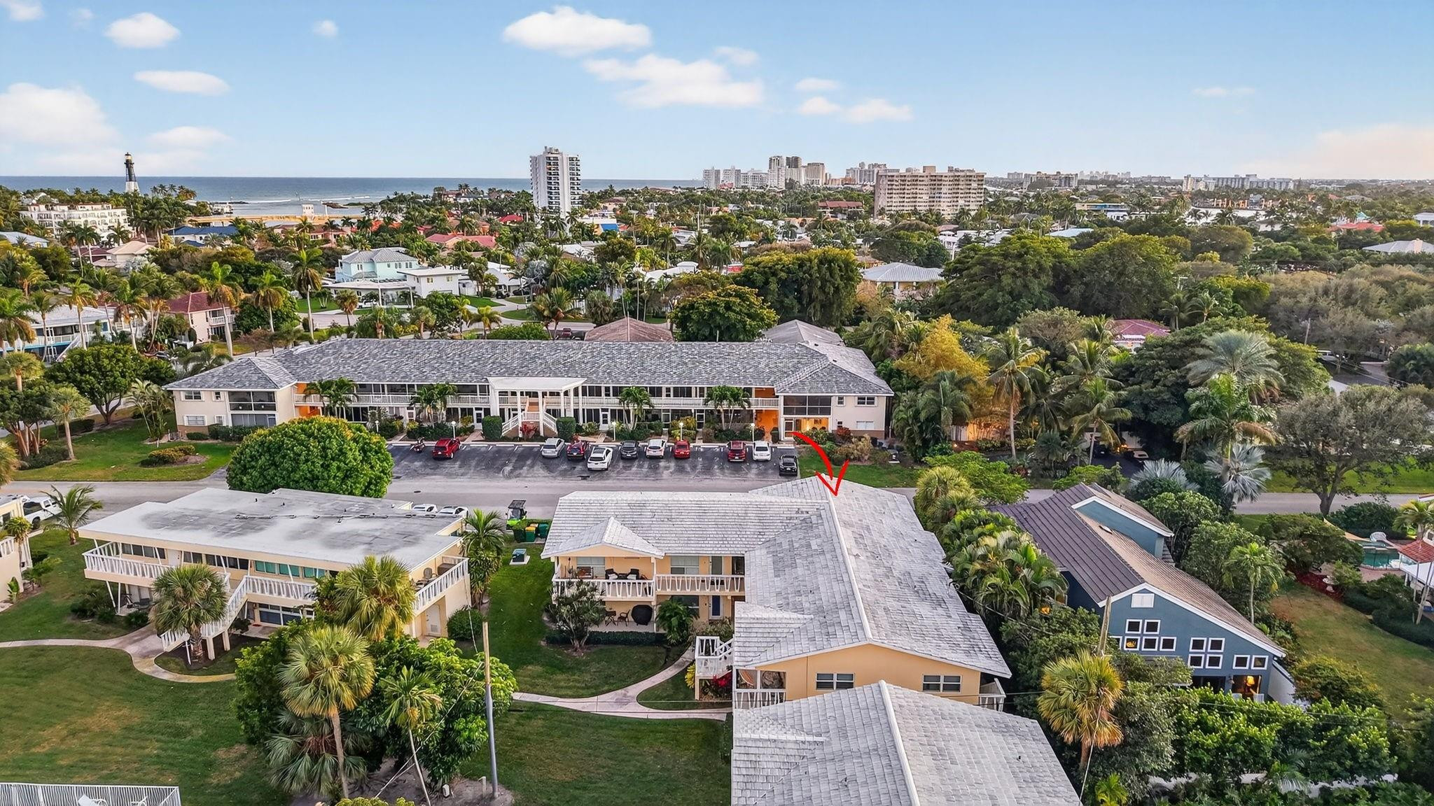 2755 Northeast 28th Avenue, Unit E2 Lighthouse Point, FL 33064 - Photo 52 of 75 Photo 52