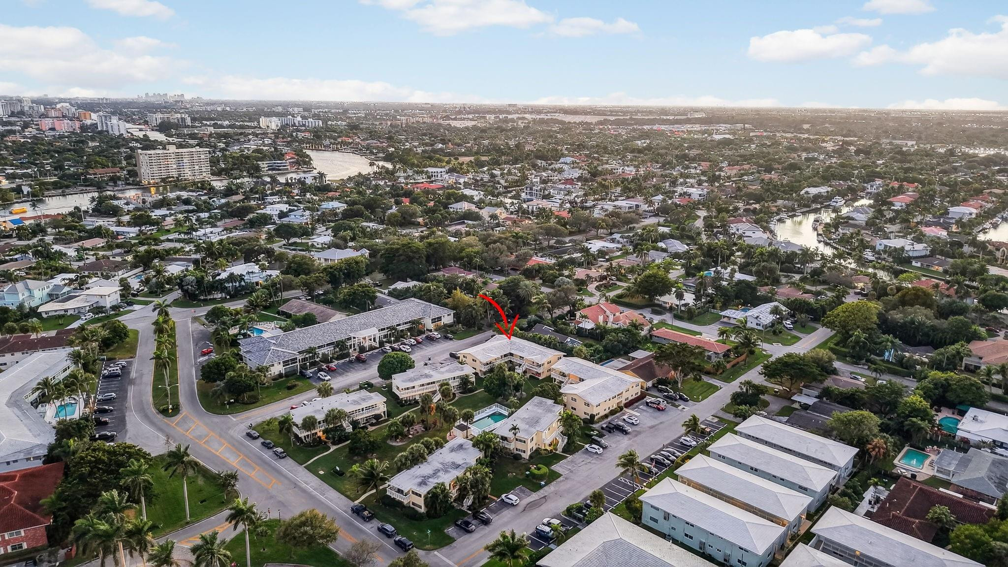 2755 Northeast 28th Avenue, Unit E2 Lighthouse Point, FL 33064 - Photo 57 of 75 Photo 57