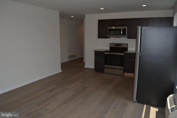 $1,650 | 7631 Ridge Avenue, Unit 3, Philadelphia, PA 19128